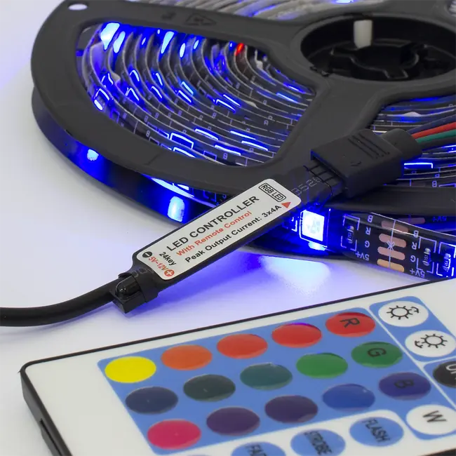White Shark RGB LED TRAKA S DALJINSKIM LED-03 HELIOS